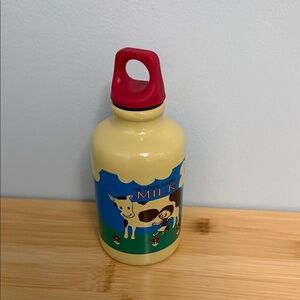Sereno Designed by Shinzi Katoh Milk Aluminum Bottle with Red Cap 10 ounces NEW